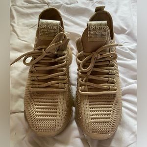 Steve Madden Sneakers